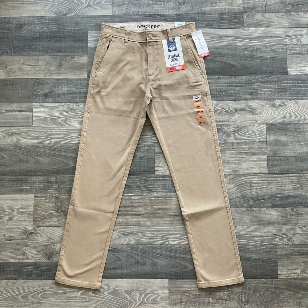 28x30 NWT Dockers Ultimate Chino Men Tan Khaki Slim-Fit Smart 360 Flex 794880000